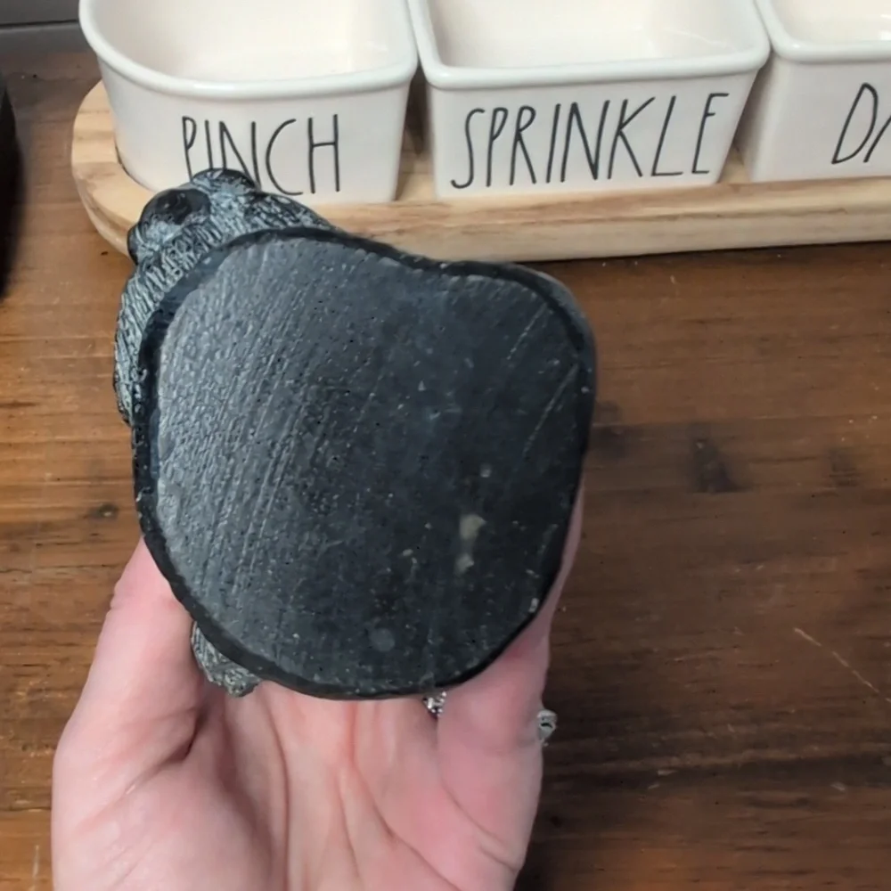 VINTAGE SOAP STONE - Picture 5 of 5